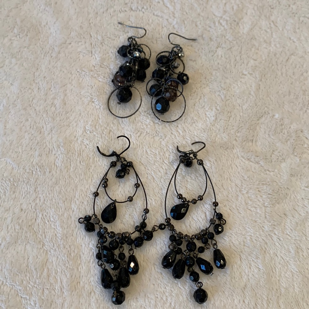 Set of two black beaded earrings